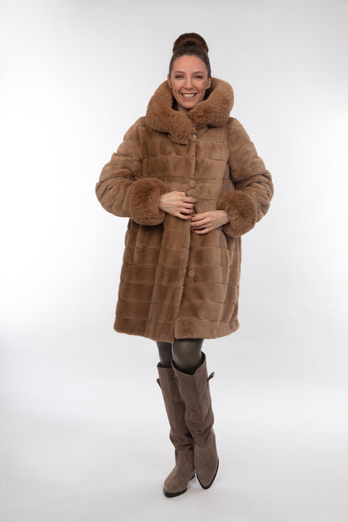 Petite M. Wendemantel mit Kapuze in Kunstfell und Microfaser, Farbe Camel Günstiger Verkauf