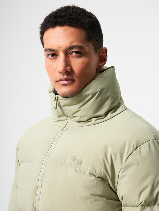 Pinqponq Puffer Jacket - Reed Olive (Unisex) im Angebot