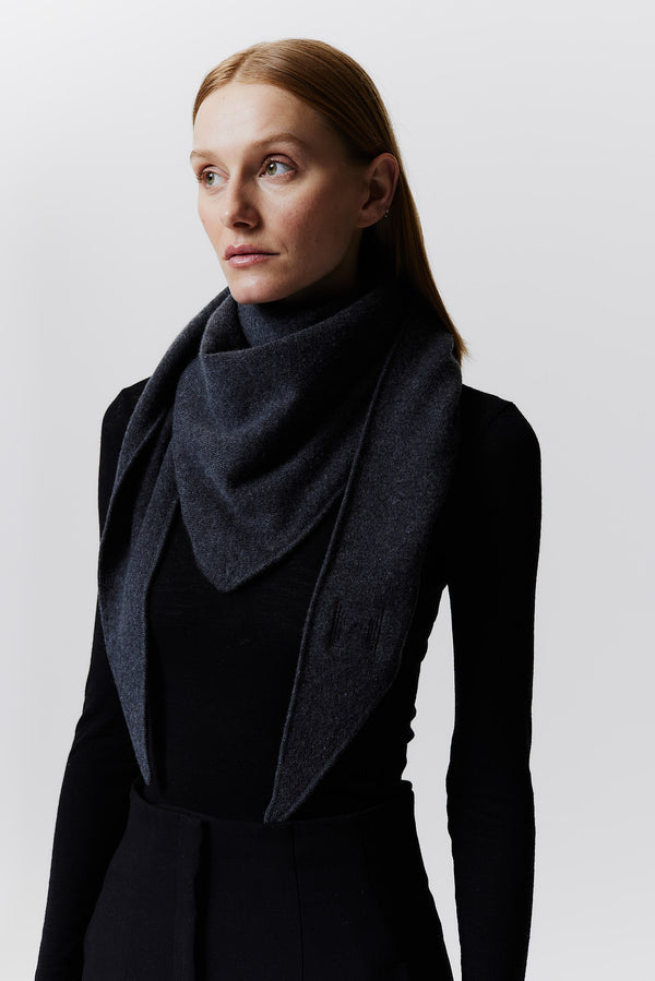 Prinz Berlin Kaschmir Triangle Fine Knit Graphit Schlussverkauf