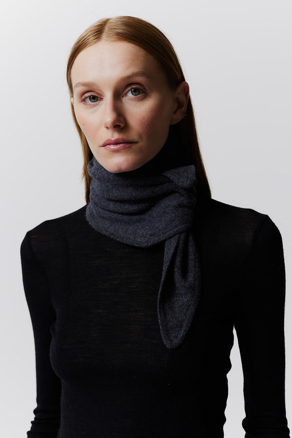 Prinz Berlin Kaschmir Bandeau Fine Knit Graphit Fabrikverkauf
