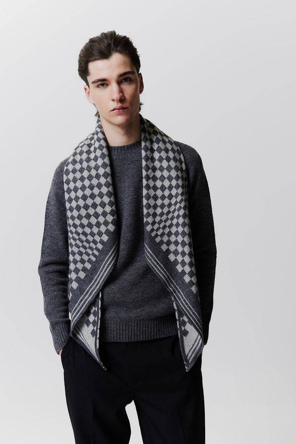 Prinz Berlin Kaschmir Triangle Jacquard Schwarz Fabrikverkauf