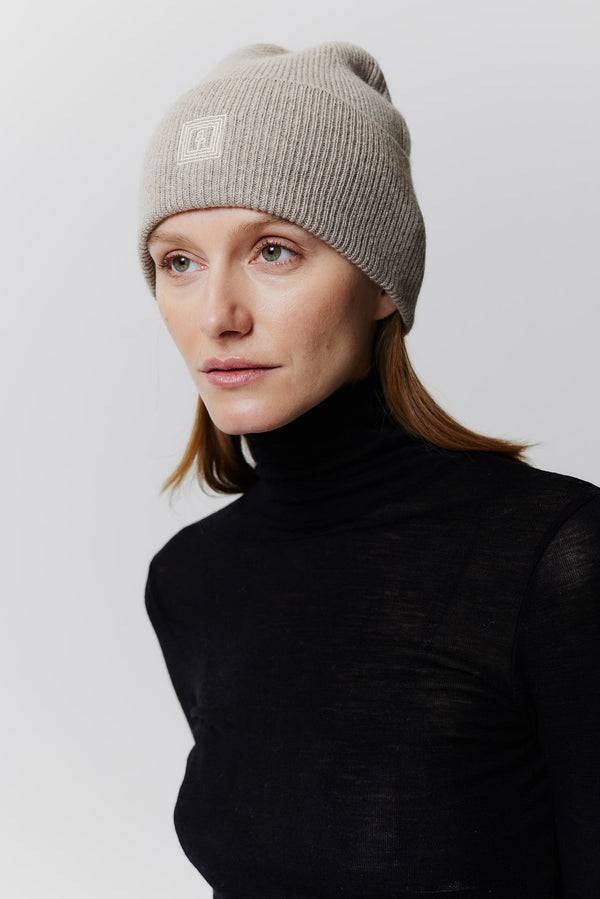 Prinz Berlin Kaschmir Beanie Classic Knit Beige Räumungsverkauf