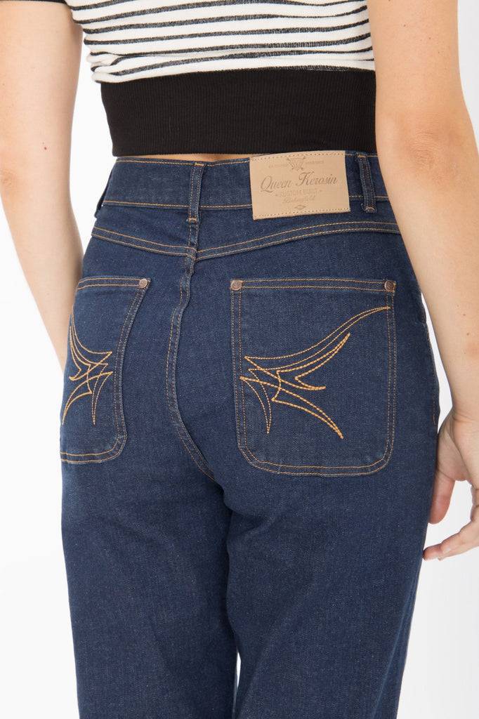 Queen Kerosin High Waist Capri Jeans mit seitlichem Reißverschluss Cyber Monday