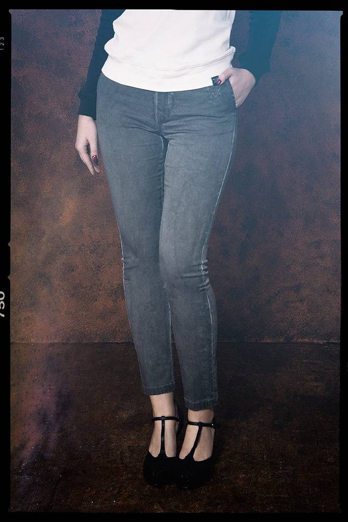 Queen Kerosin Workwear Jeanshose mit Oilwash Effekt Bis zu 60% Rabatt