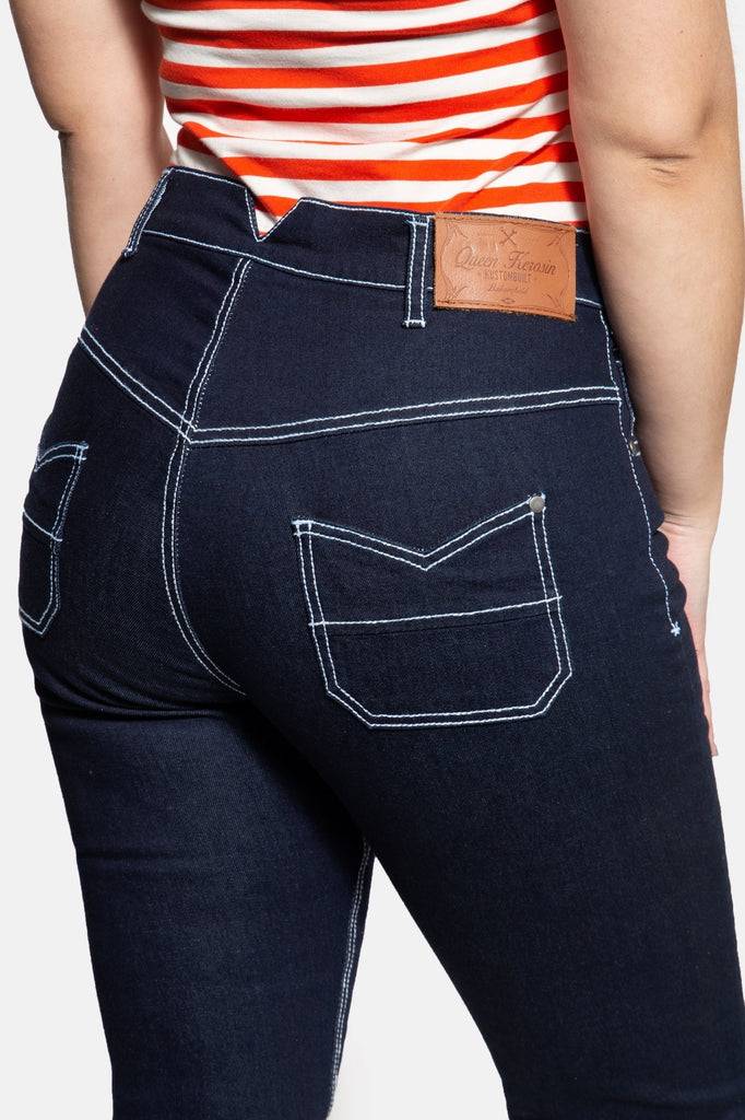 Queen Kerosin High Waist Slim Fit Jeans «Betty» Cyber Monday