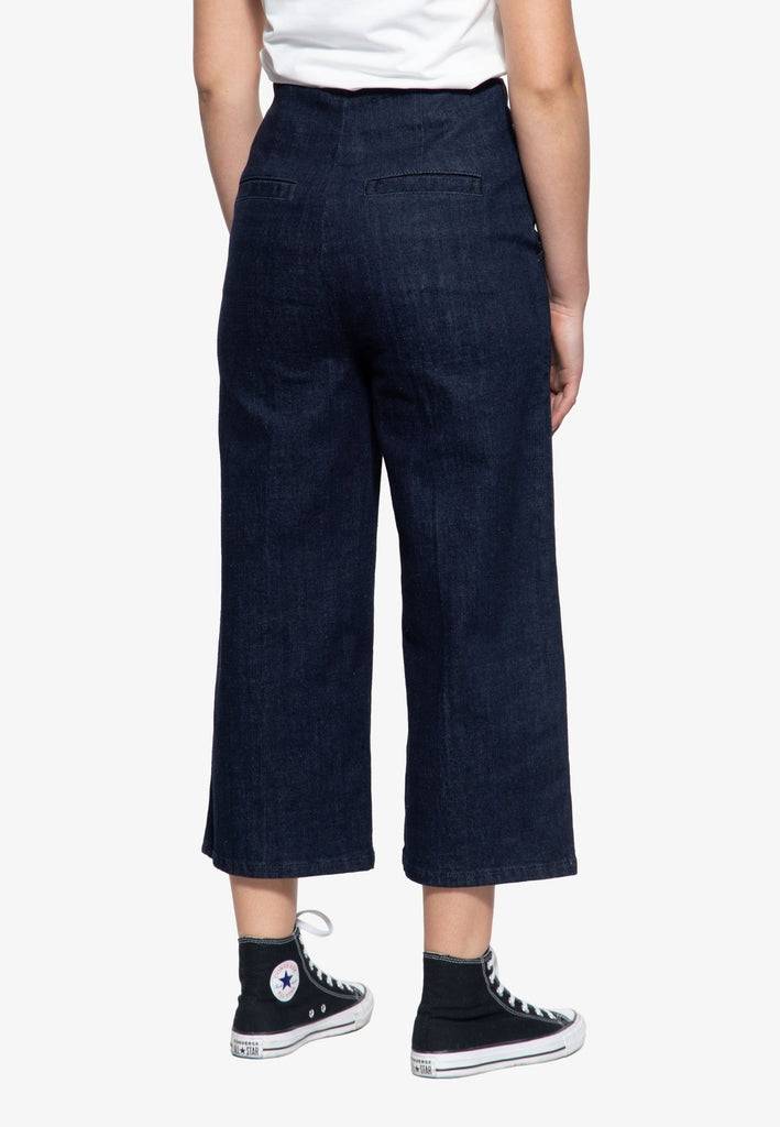 Queen Kerosin Capri Jeans Exklusivangebot