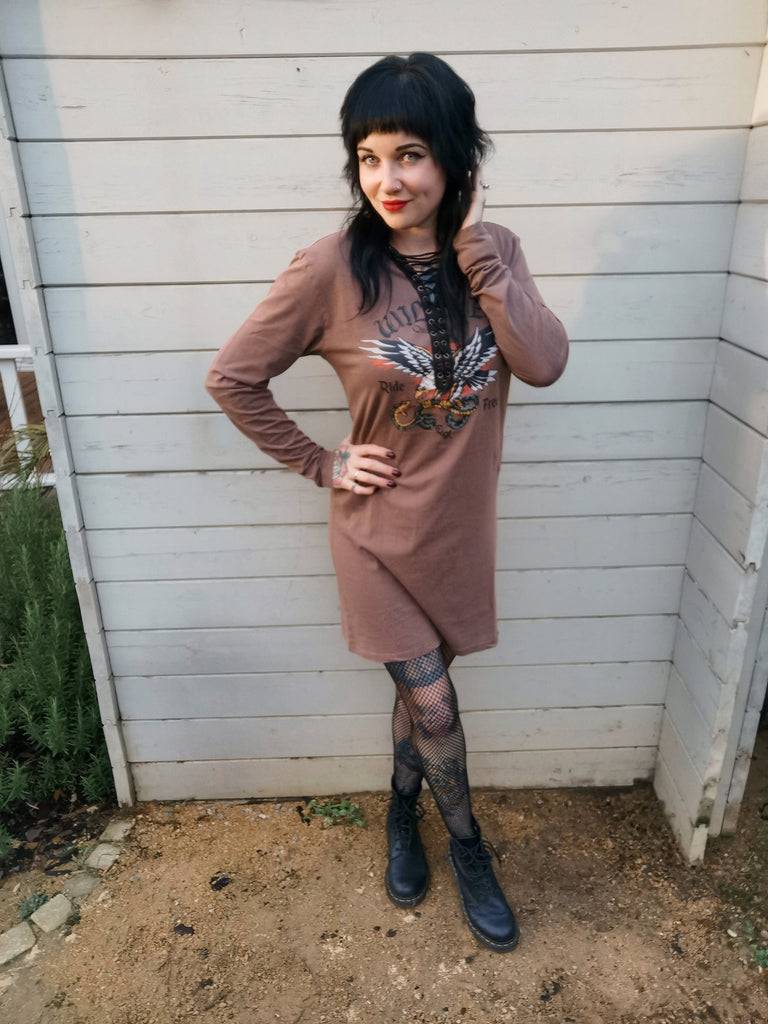 Queen Kerosin Loose Fit Longshirt «Wild Ones Ride Free» Hotsell