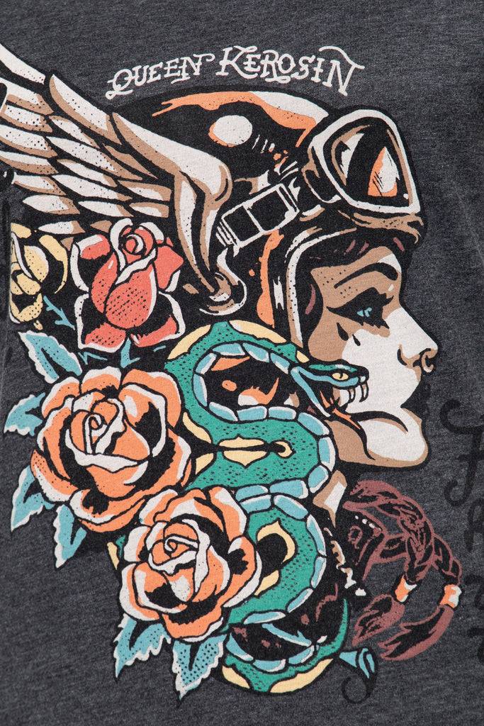 Queen Kerosin Sleveless Enzymewash Shirt «Snake Girl» Neuheiten