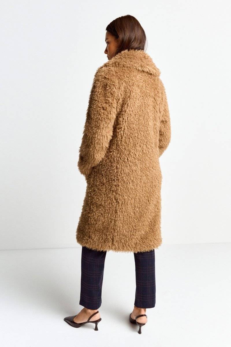 Eich & Royal Oversized-Mantel aus Kustfell Verkauf