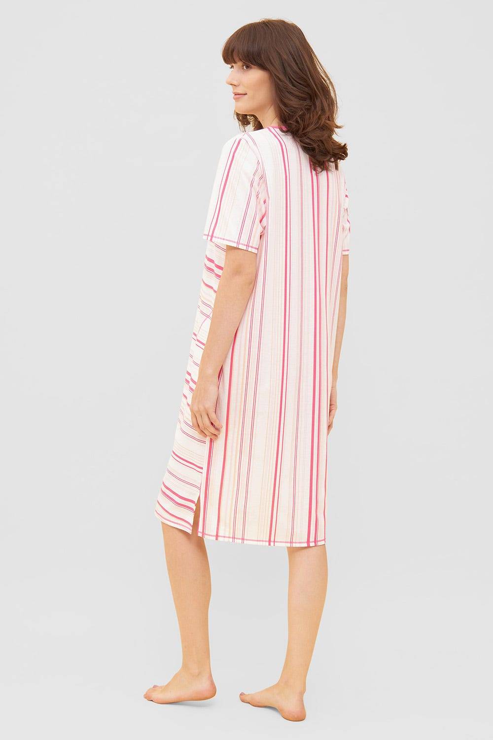 Rösch Nachtkleid im rosa Streifendruck V-Ausschnitt Ziernähte 100% Baumwolle Outlet