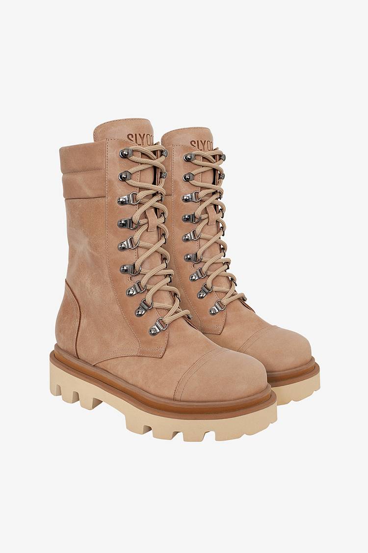 Sly 010 Boot Auslauf