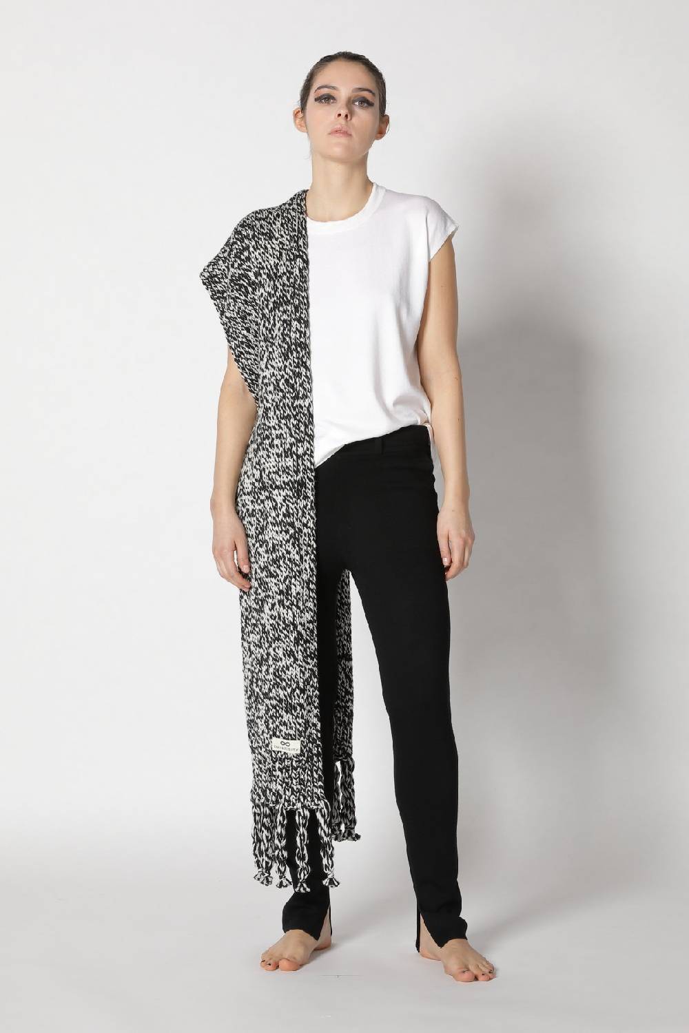 Sminfinity stretchy shell top + milano slim cut pants + contrast mouliné scarf Outlet