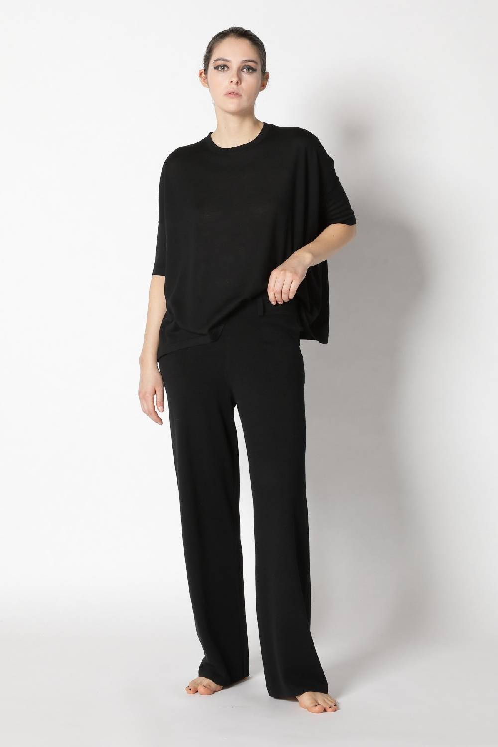 Sminfinity flowing cape jumper + milano palazzo pants im Angebot