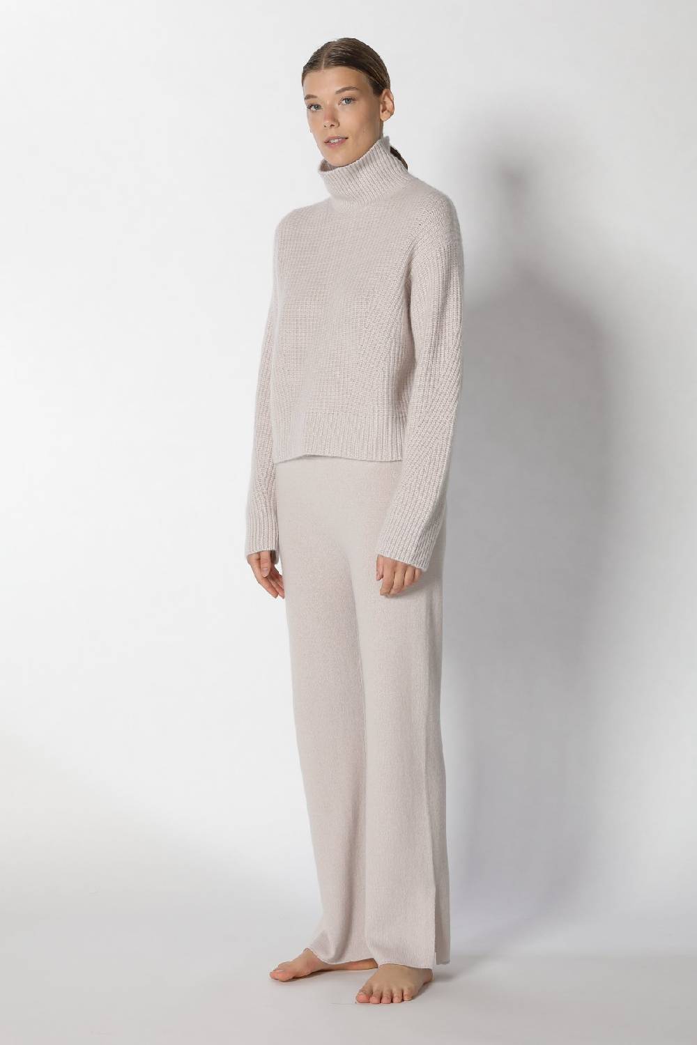 Sminfinity pure icon rib turtle + pure slitted pants Schlussverkauf