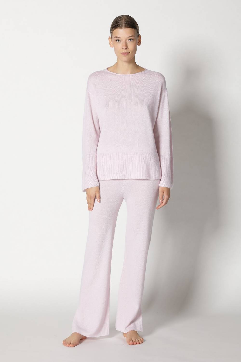 Sminfinity pure A jumper + pure slitted pants Auslauf