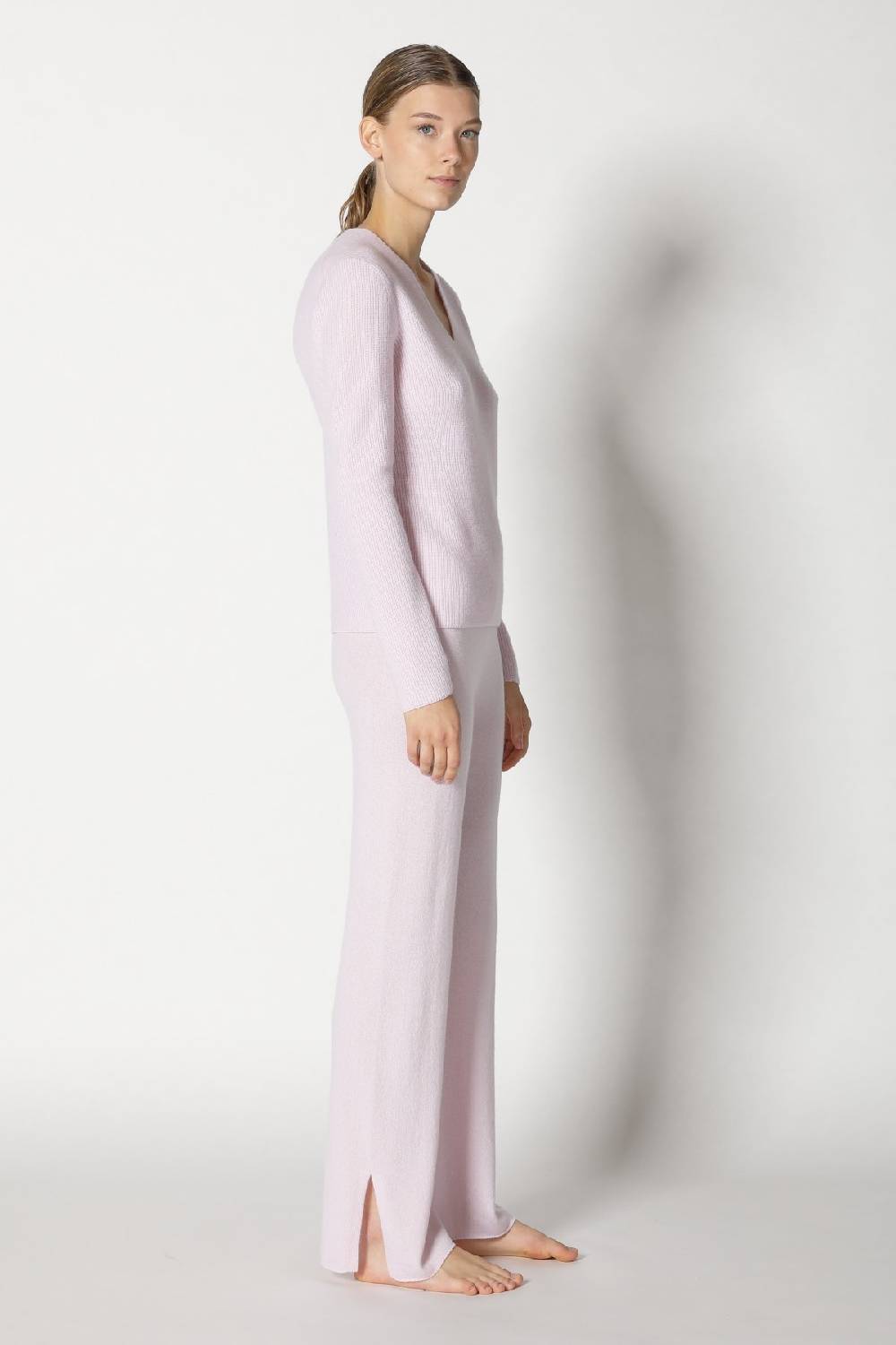 Sminfinity pure fitted V neck + pure slitted pants Verkauf