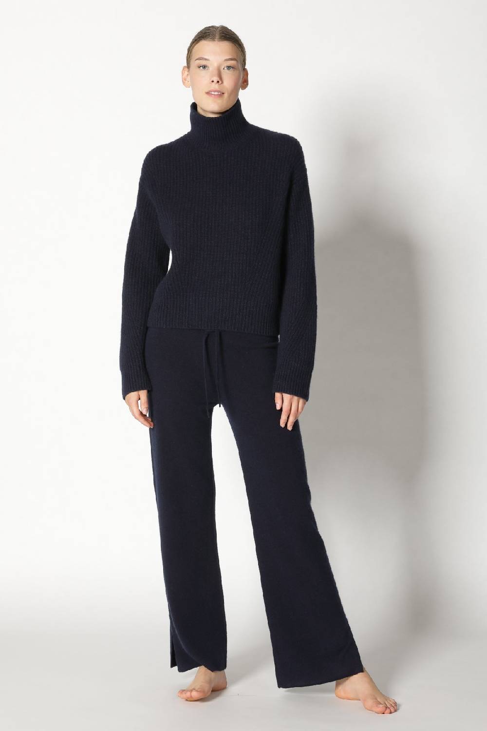 Sminfinity pure icon rib turtle + pure slitted pants Outlet