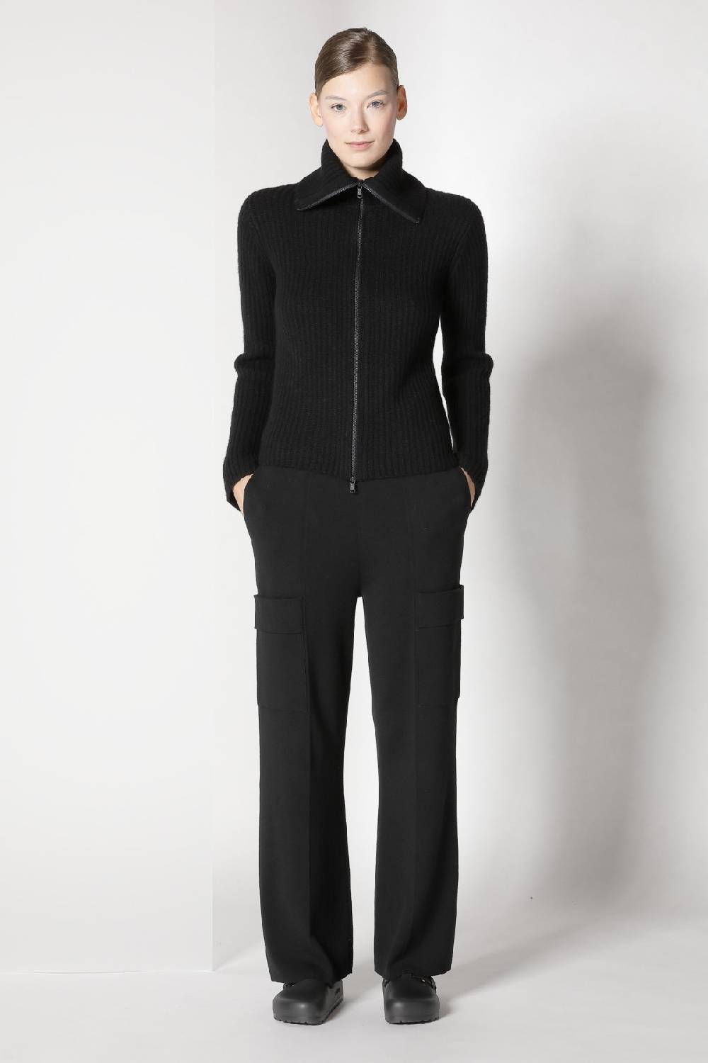 Sminfinity blurry ribbed zip-jacket + cargo bellbottom pants Meist gekauft