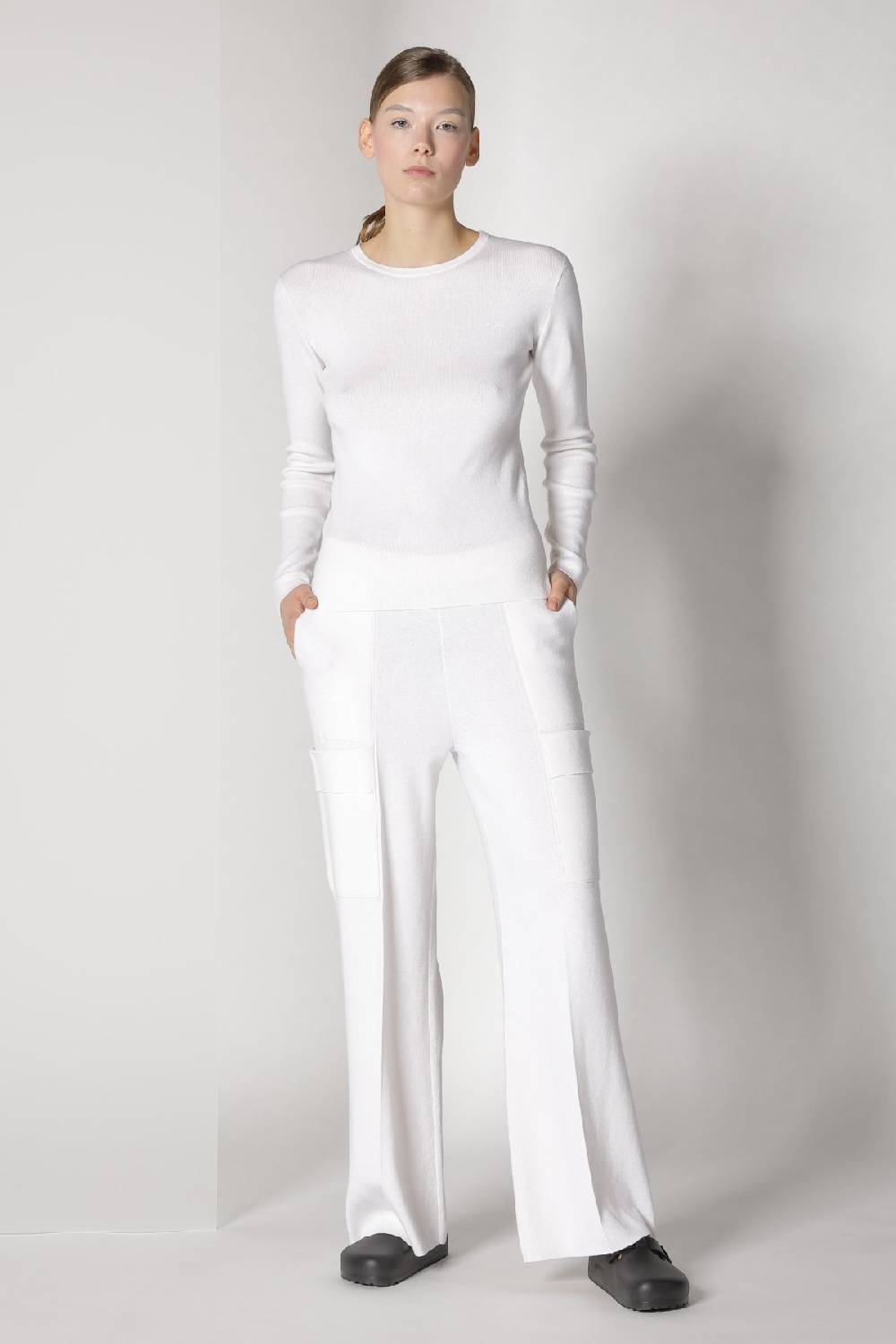 Sminfinity fitted crewneck + cargo bellbottom pants Online