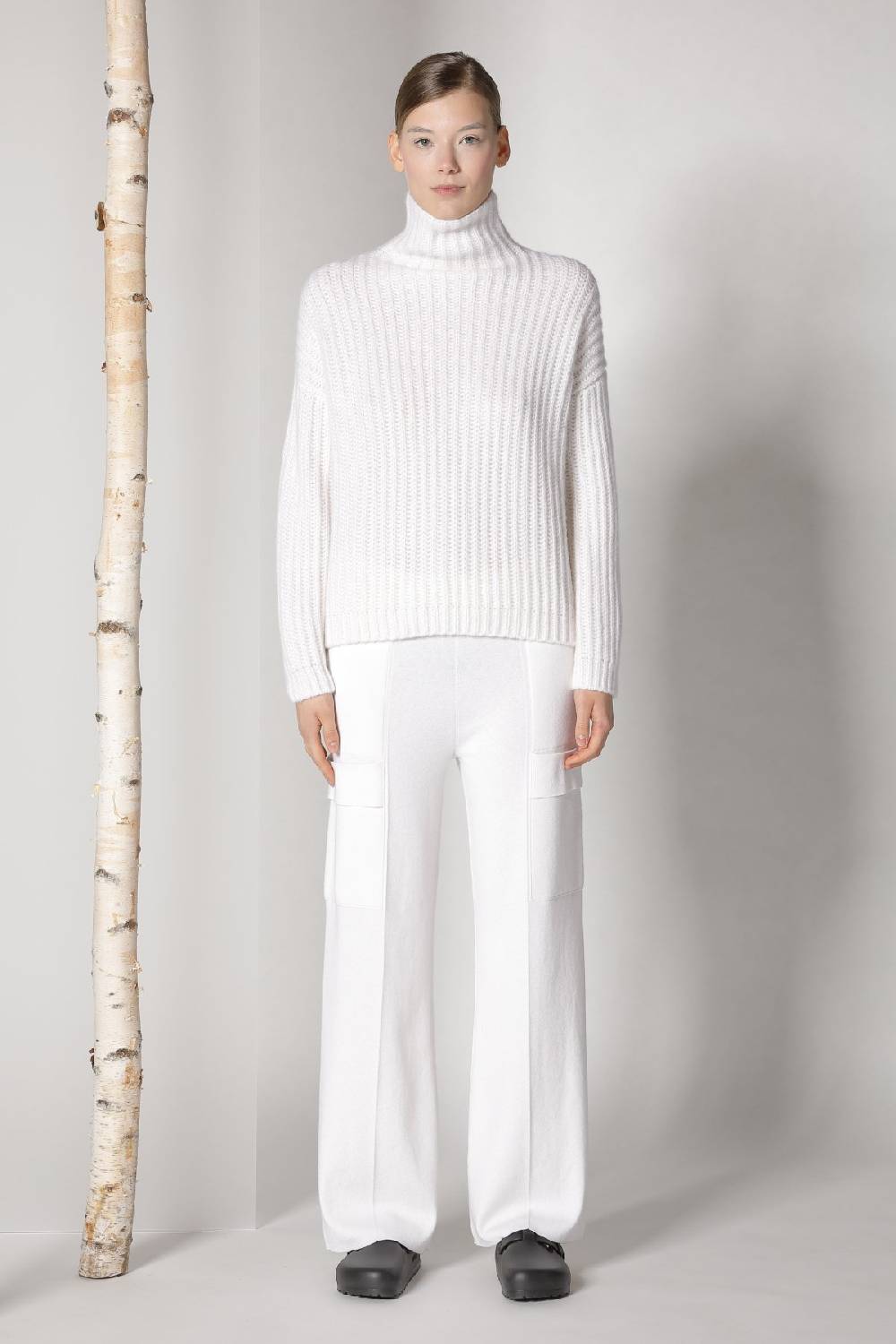Sminfinity blurry ribbed turtleneck + cargo bellbottom pants Meist gekauft