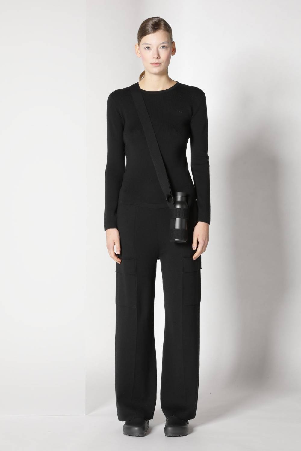 Sminfinity fitted crewneck + cargo bellbottom pants