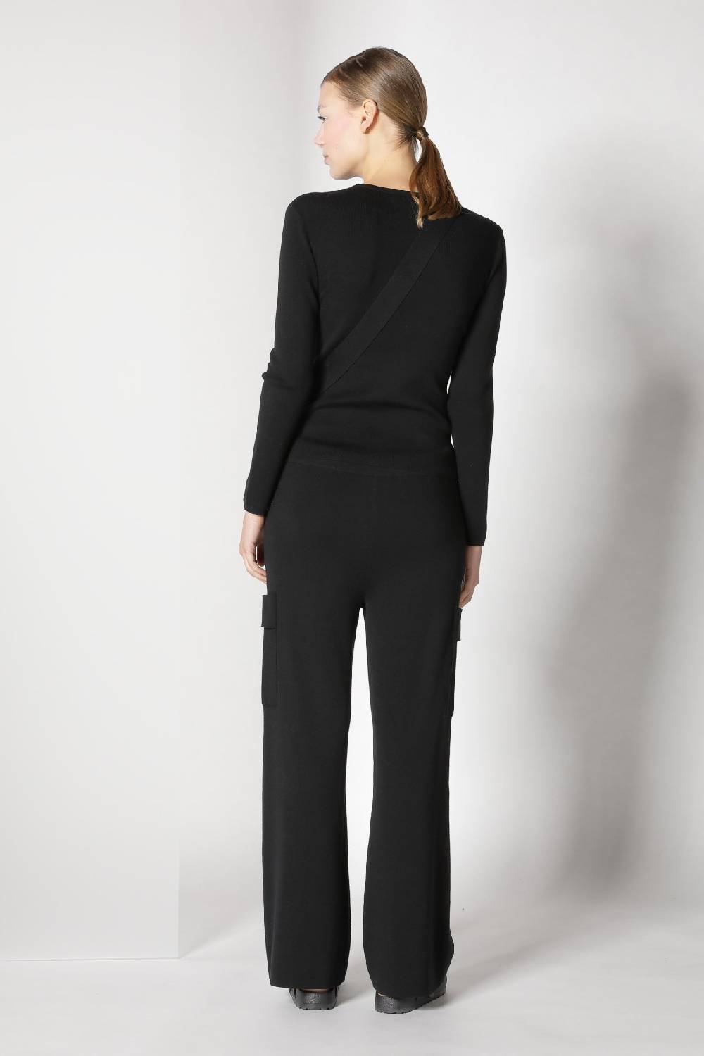 Sminfinity fitted crewneck + cargo bellbottom pants Blitzverkäufe