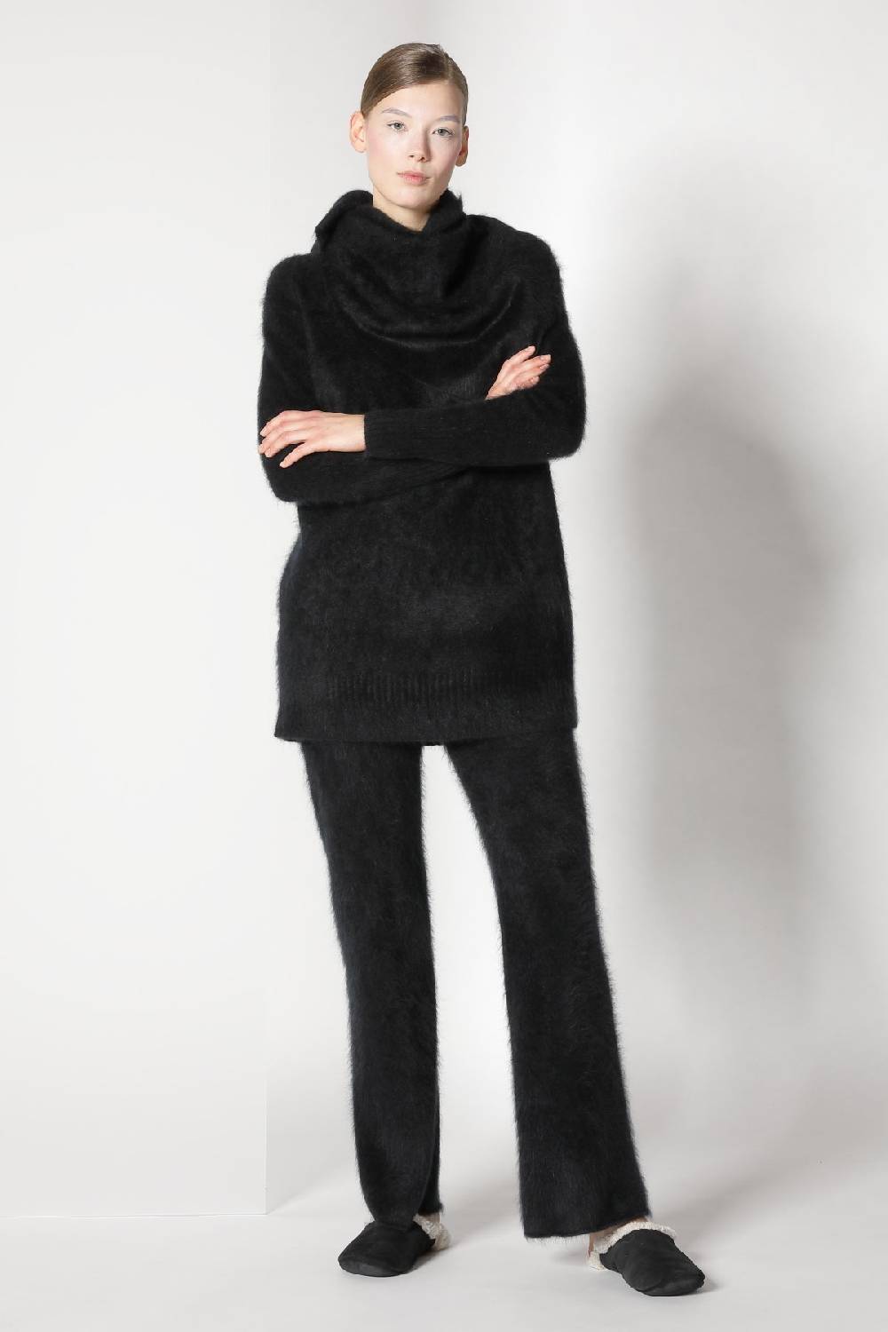 Sminfinity furry small triangle + furry boyfriend jumper + furry pants