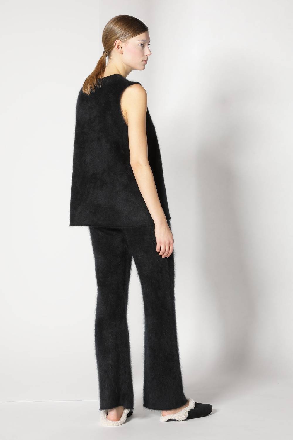 Sminfinity furry triangle scarf + furry A top + furry pants Online