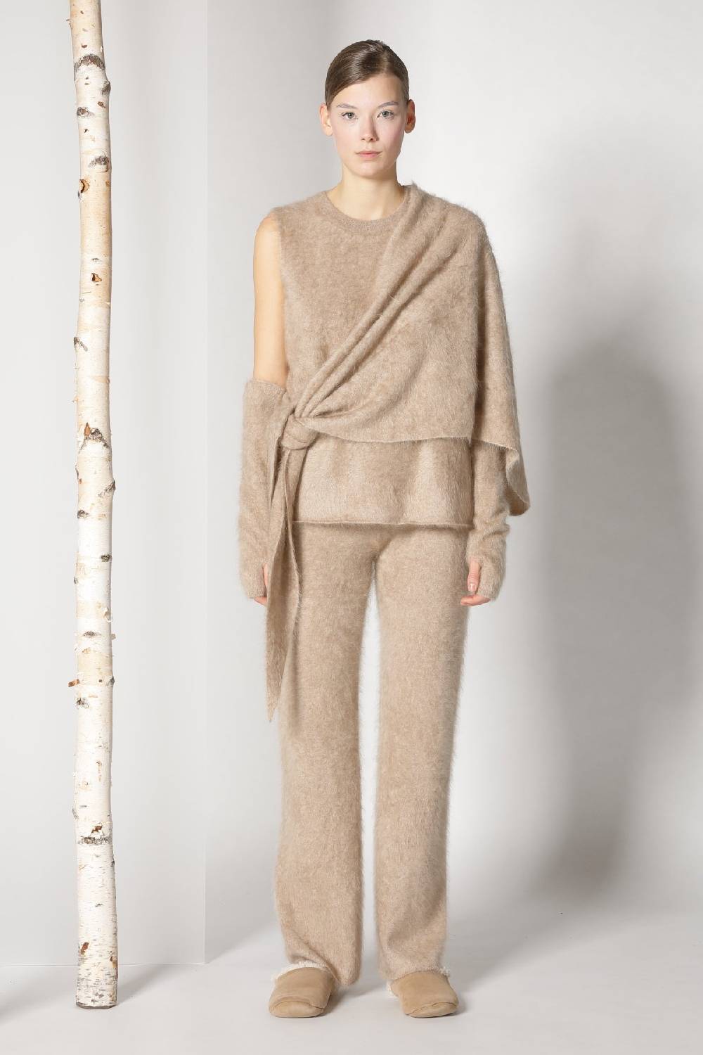 Sminfinity furry triangle scarf + furry A top + furry pants