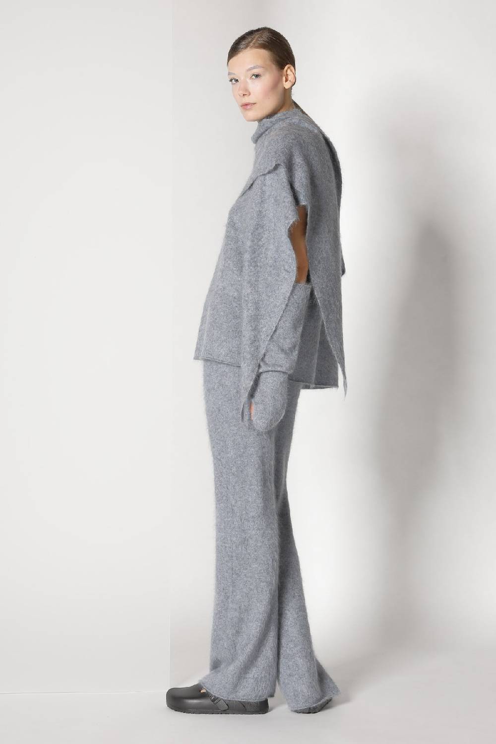 Sminfinity furry triangle scarf + furry A top + furry pants Verkauf