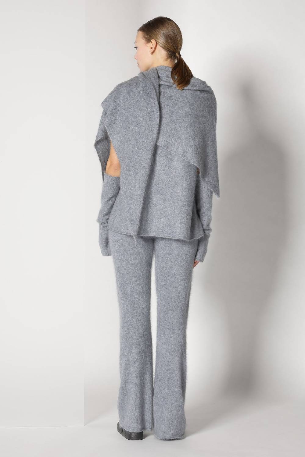 Sminfinity furry triangle scarf + furry A top + furry pants Verkauf