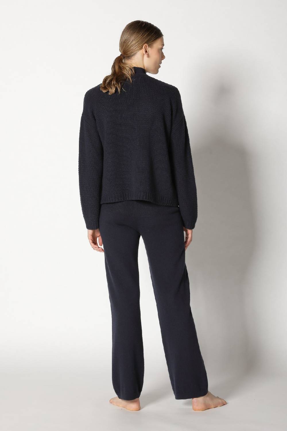 Sminfinity chilly loose & tight cardy + chilly fitted top + chilly pants im Angebot
