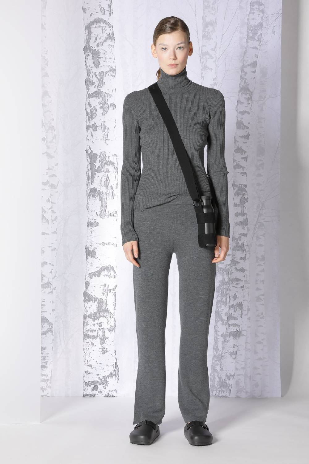 Sminfinity extrafine rib turtle + milano slitted pants Outlet