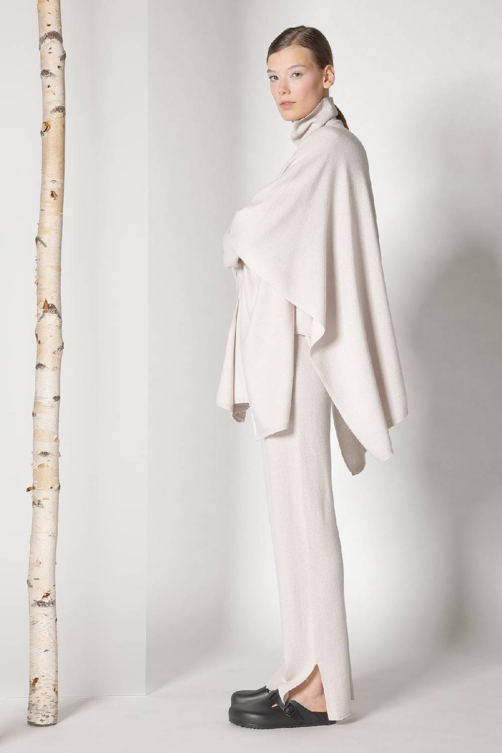 Sminfinity pure cape turtle + pure slitted pants Verkauf