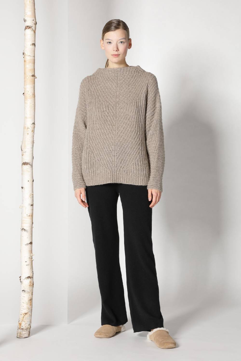 Sminfinity fluffy ribbed cone jumper + pure slitted pants