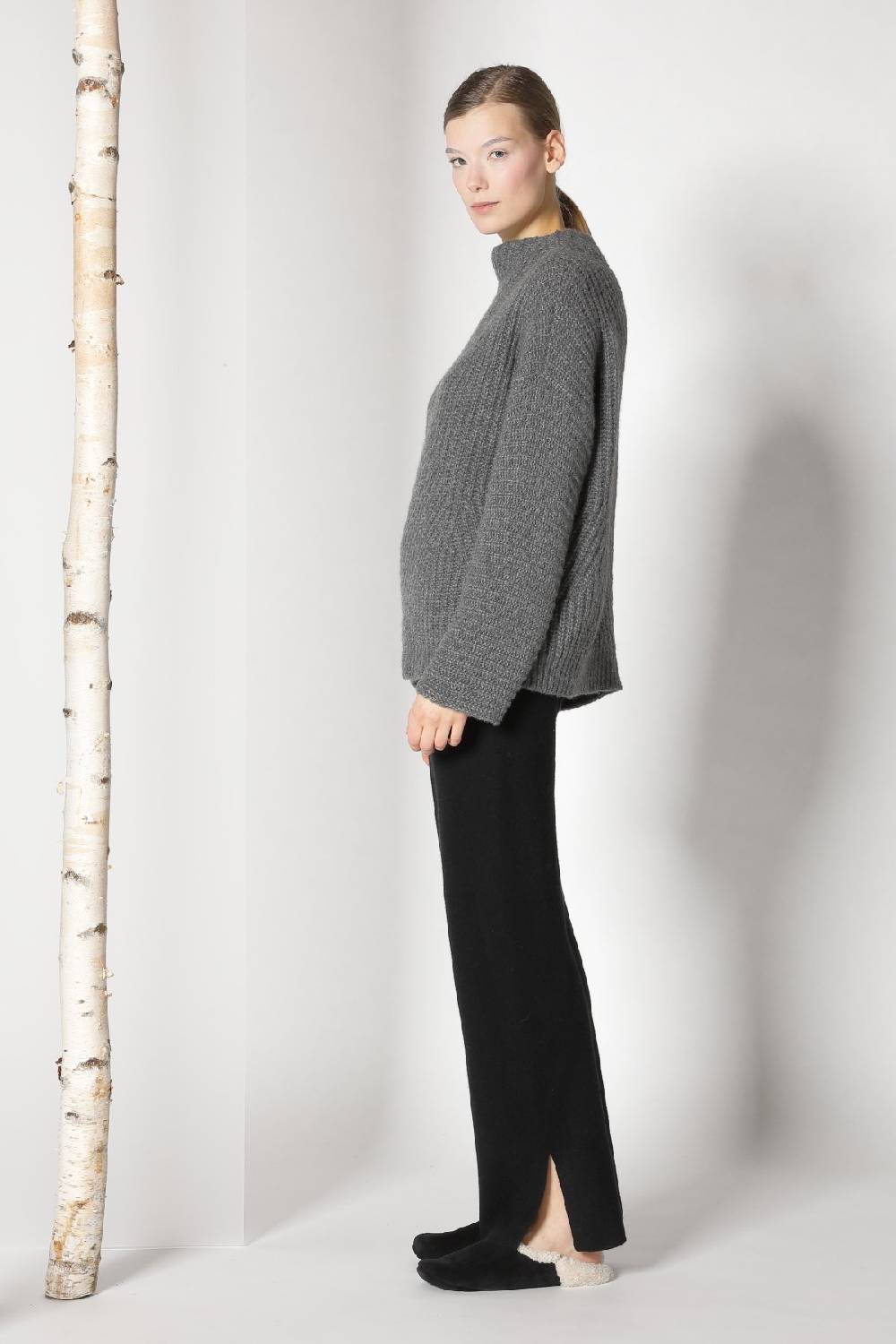 Sminfinity fluffy ribbed cone jumper + pure slitted pants Auslauf