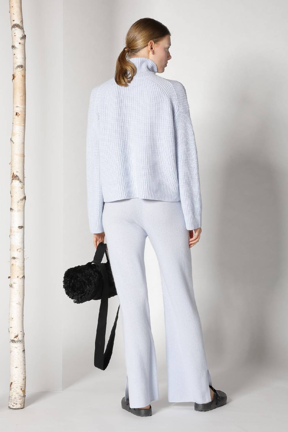 Sminfinity pure icon rib turtle + pure slitted pants Fabrikverkauf