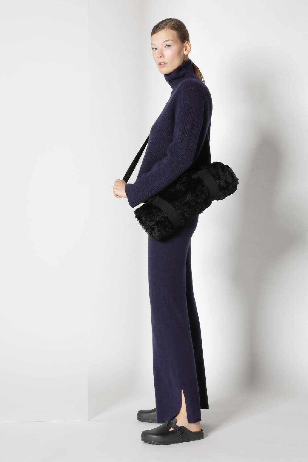 Sminfinity pure icon rib turtle + pure slitted pants Outlet