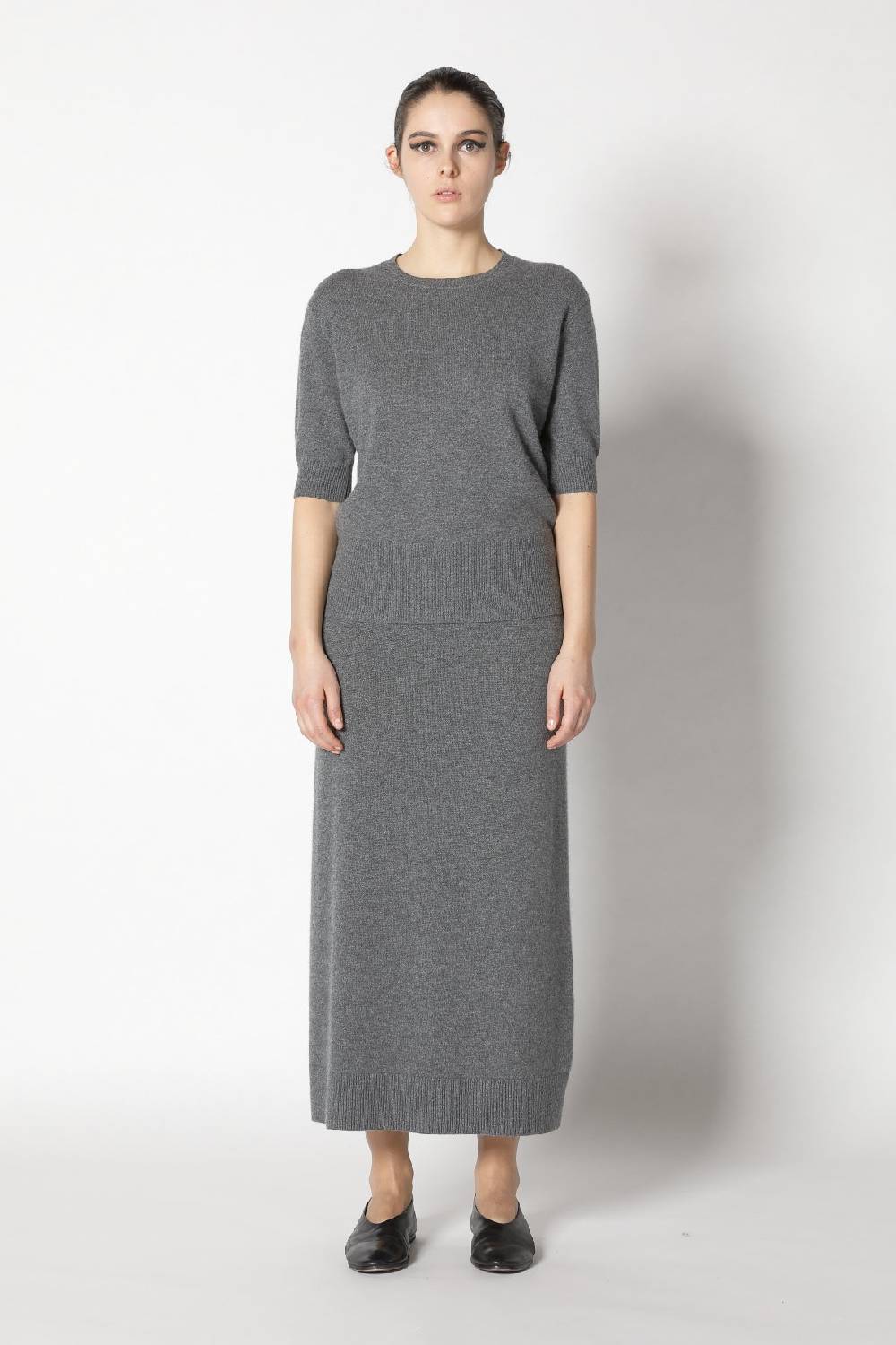 Sminfinity infinite crew T + pure A skirt Hotsell
