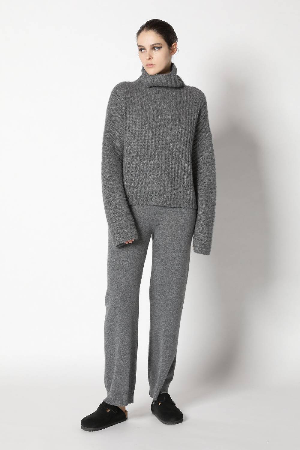 Sminfinity fluffy rib jacket + fluffy rib turtle + infinite palazzo pants Auslauf