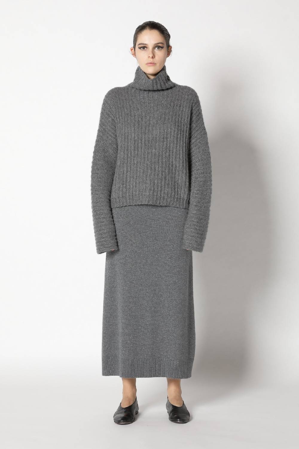 Sminfinity fluffy rib turtle + pure A skirt