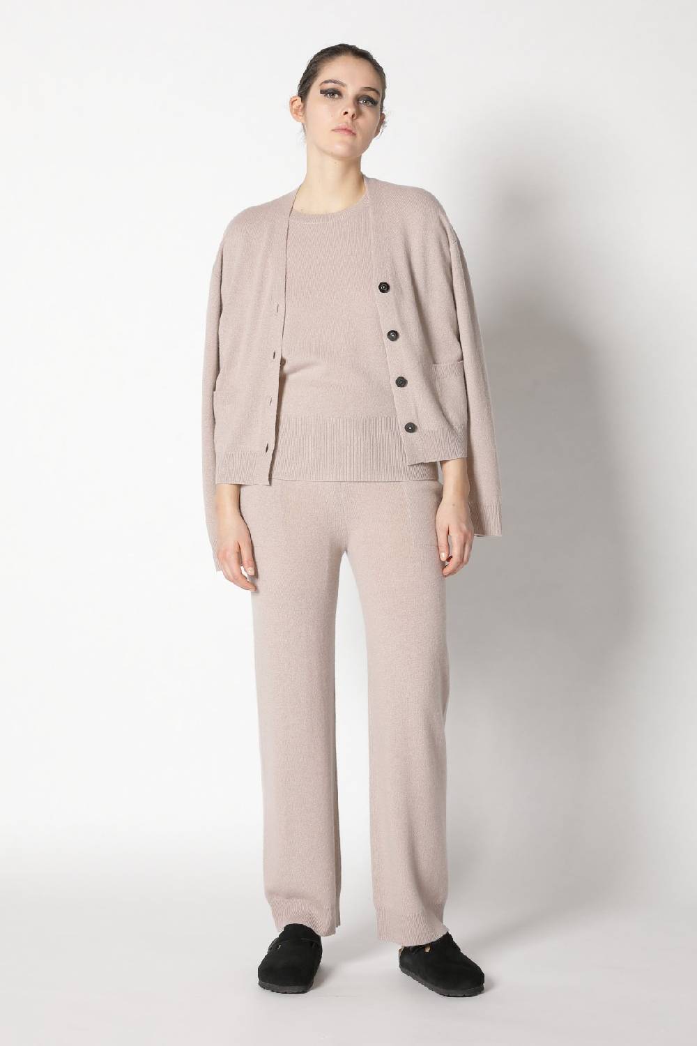 Sminfinity infinite cropped cardy + infinite crew T + infinite palazzo pants