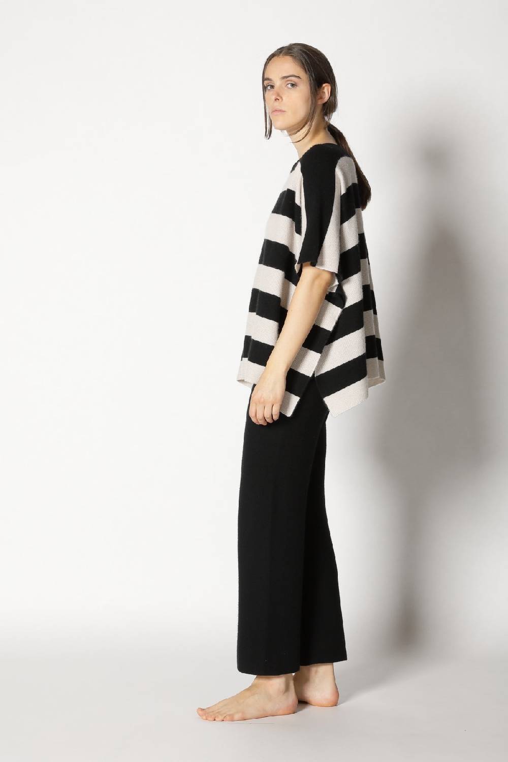 Sminfinity garter stripe cape top + garter cropped pants Fabrikverkauf