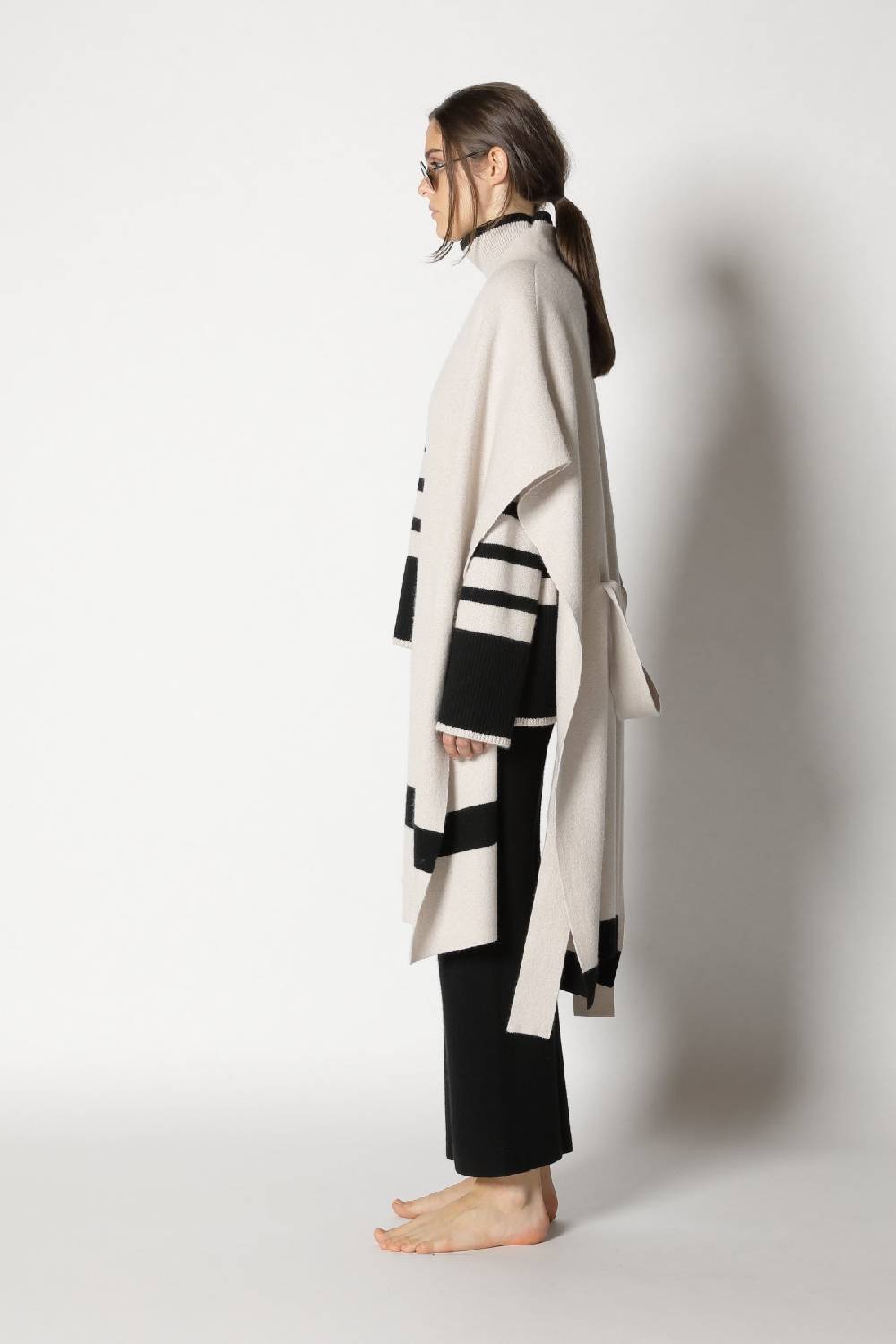 Sminfinity doubleface striped capecoat + slouchy striped turtle + gater cropped pants im Angebot