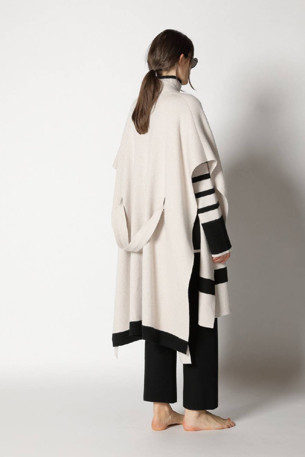Sminfinity doubleface striped capecoat + slouchy striped turtle + gater cropped pants im Angebot