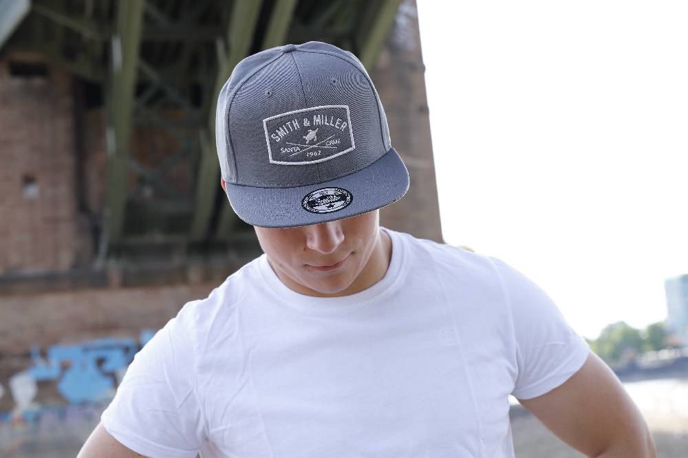 Smith & Miller Lambert Unisex Flat Snapback Cap, charcoal Schlussverkauf