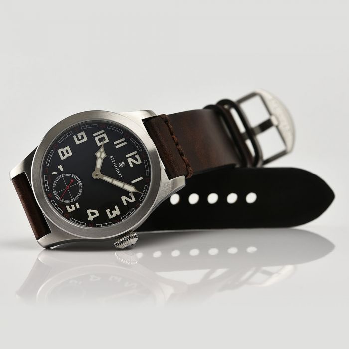 Steinhart MILITARY 42 handaufzug Outlet