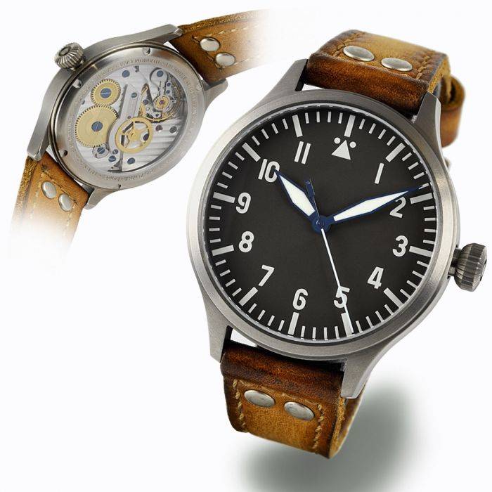 Steinhart Nav B-Uhr 44 Titan A Muster Zentralsekunde
