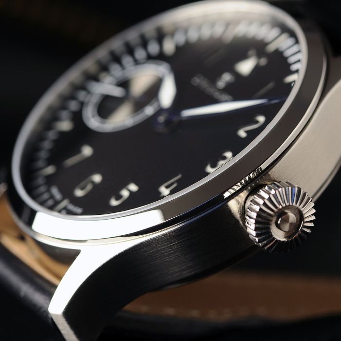 Steinhart Nav B-Uhr 44 ST1 Premium GOLD Auslauf