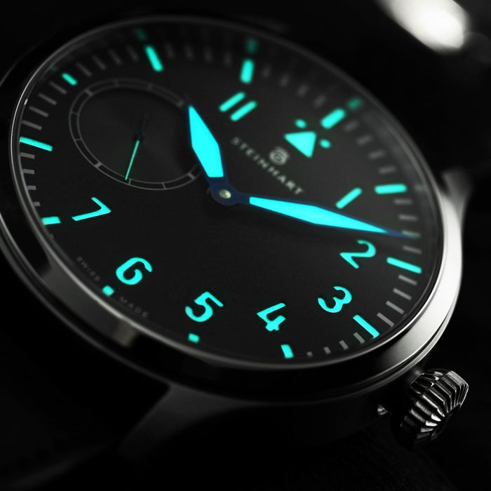 Steinhart Nav B-Uhr 44 ST1 Premium GOLD Auslauf